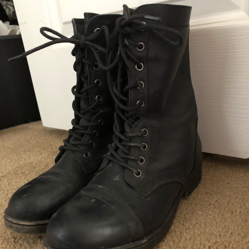Steve Madden boots